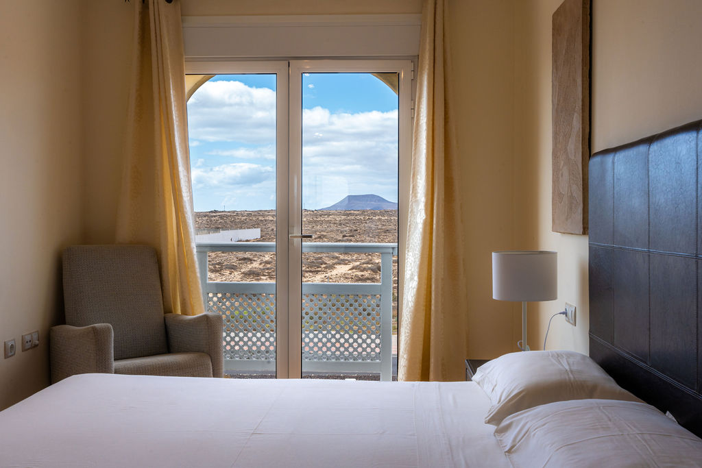 Habitación con vistas a la Montaña Roja y las Dunas de Corralejo