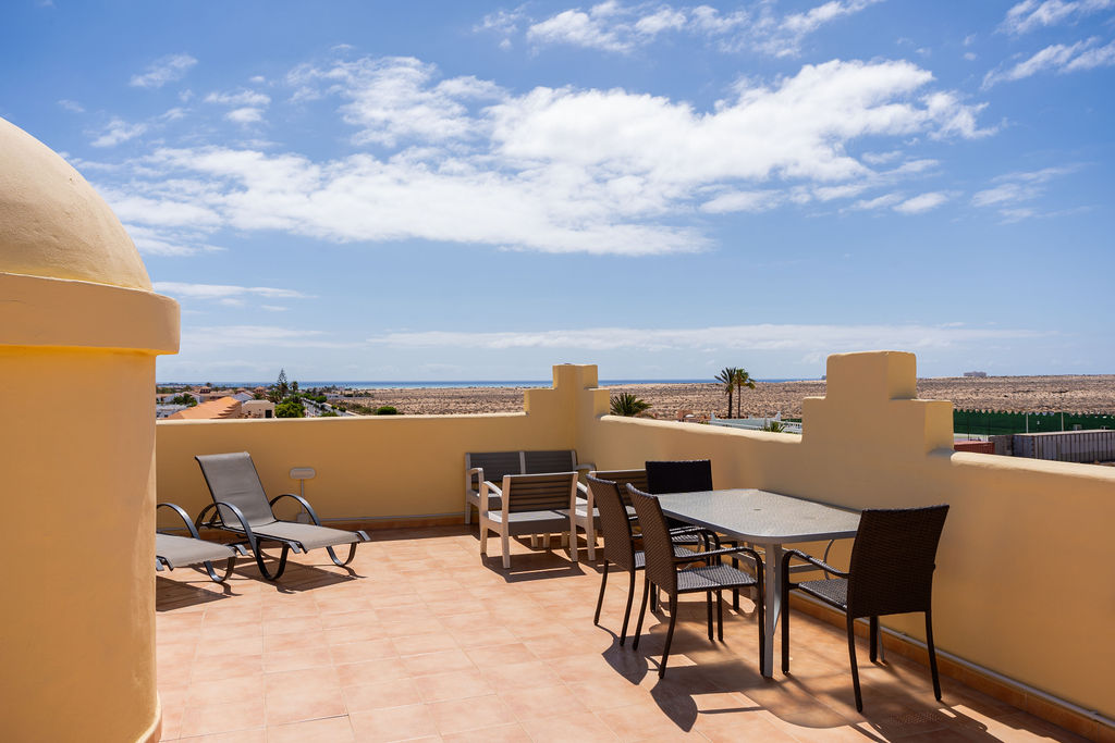 Terraza privada con vistas de las dunas de Corralejo
